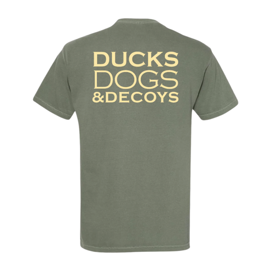 ducks dogs decoys t-shirt